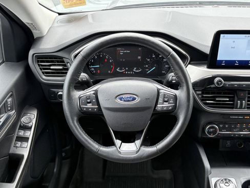 Used 2021 Ford Escape SE w/ Convenience Package FWD image 15