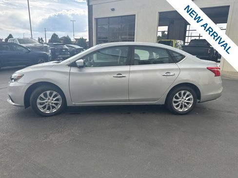 Used 2019 Nissan Sentra SV FWD image 4