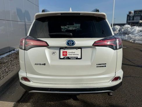 Certified 2018 Toyota RAV4 Limited w/ Carpet Mat Package image 39