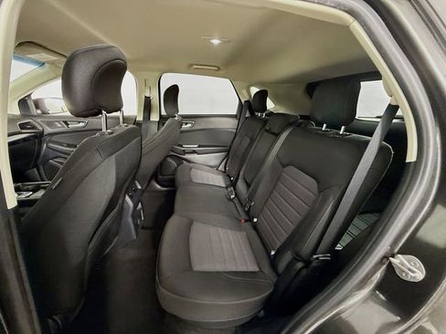 Certified 2019 Ford Edge SE image 22