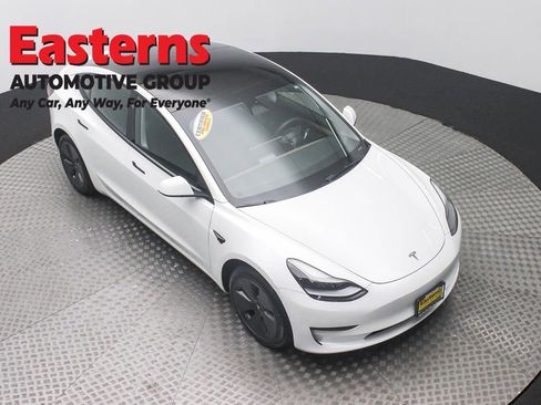 Used 2023 Tesla Model 3 Standard Range RWD image 3