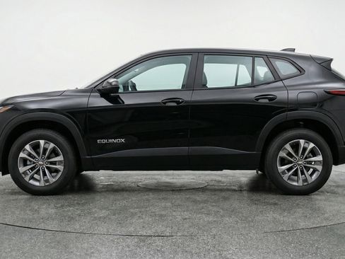 Used 2025 Chevrolet Equinox LT FWD image 5