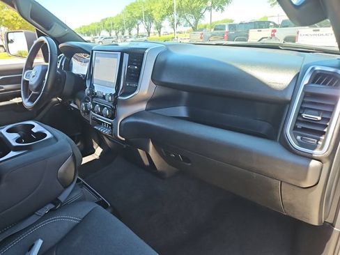 Used 2025 RAM 1500 Big Horn AWD/4WD image 26