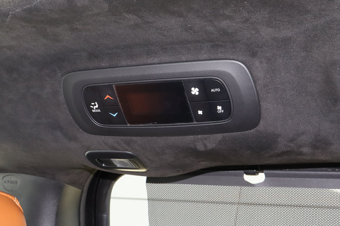Used 2024 Chrysler Pacifica Pinnacle FWD image 22