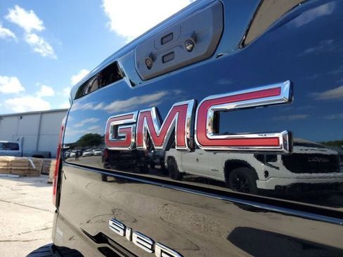 New 2026 GMC Sierra 1500 AT4 w/ AT4 Premium Package AWD/4WD image 7