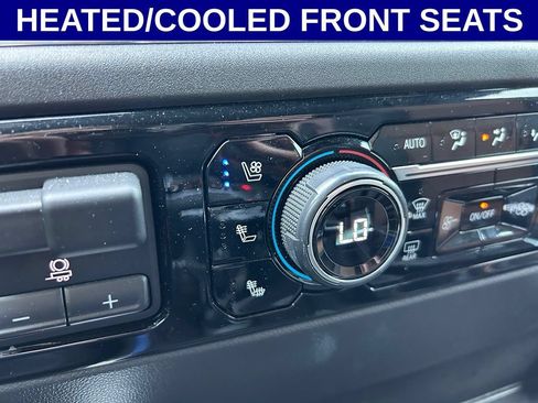Used 2025 Chevrolet Silverado 1500 High Country AWD/4WD image 7
