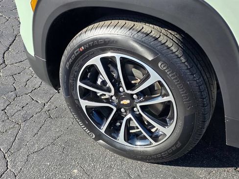 Used 2025 Chevrolet TrailBlazer LT FWD image 5