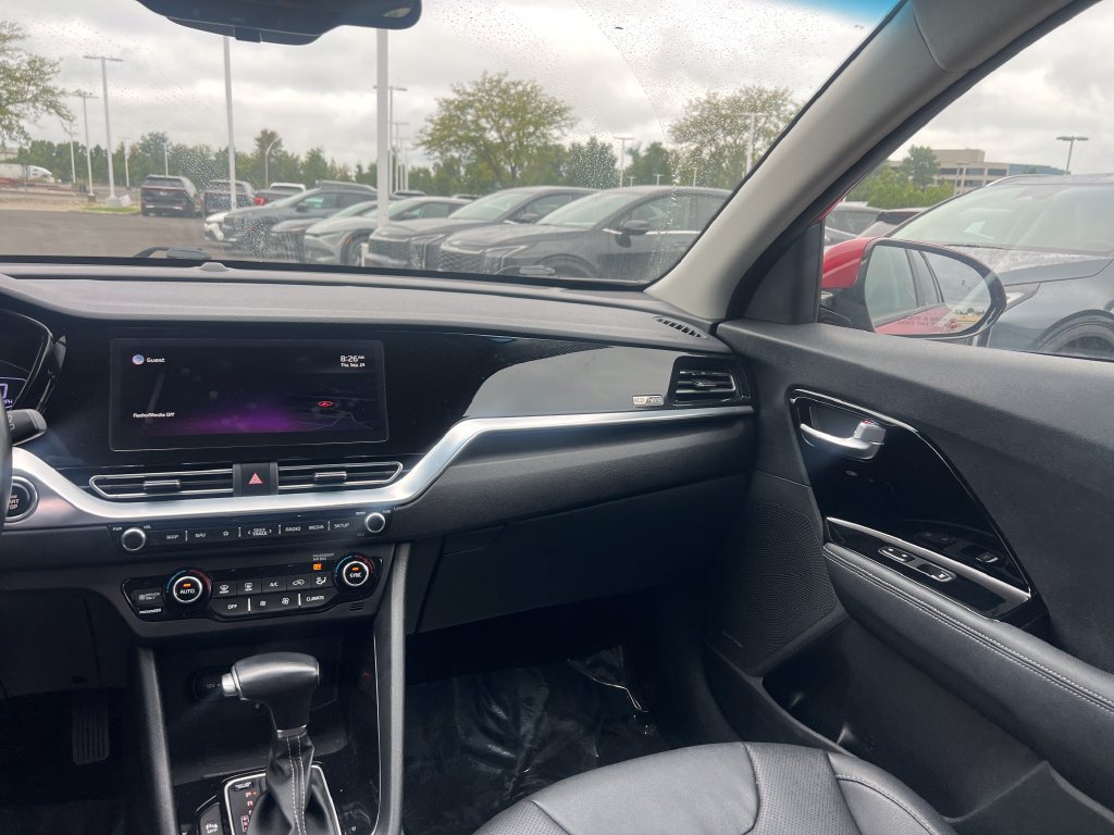 Certified 2022 Kia Niro EX Premium FWD image 13