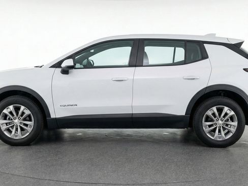 Used 2025 Chevrolet Equinox LT image 5