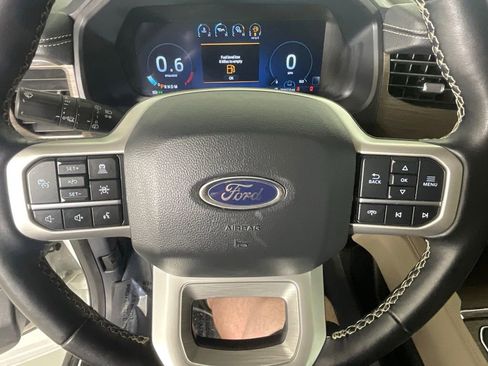 Used 2024 Ford Expedition Limited AWD/4WD image 46
