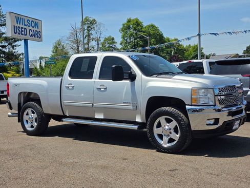 Used 2011 Chevrolet Silverado 2500 LTZ AWD/4WD image 34