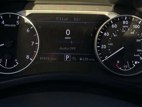 Used 2024 Nissan Sentra SV image 16