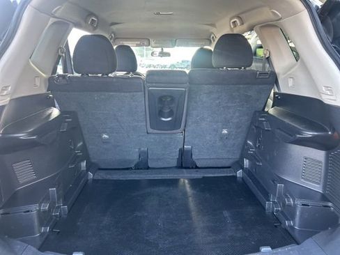 Used 2014 Nissan Rogue SV w/ SV Premium Package image 25