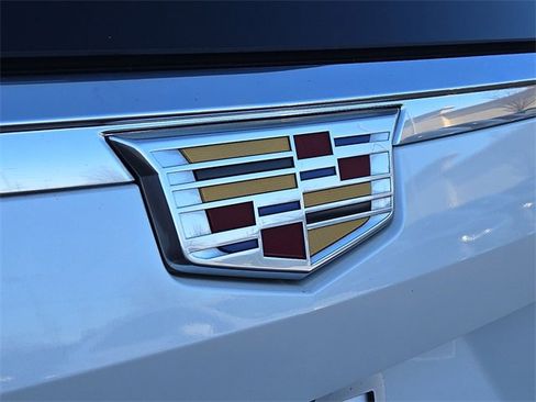 Used 2021 Cadillac Escalade ESV Premium Luxury image 32