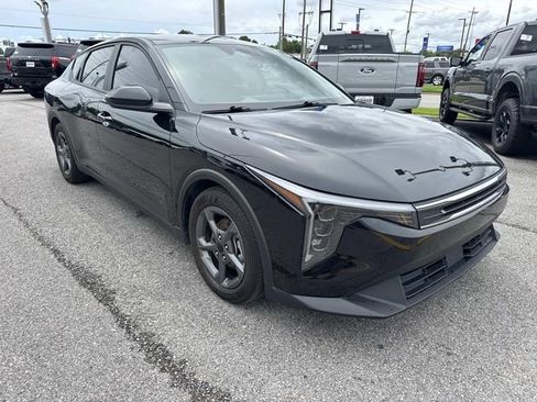 Used 2025 Kia K4 FWD image 3