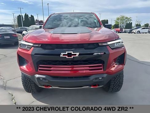 Used 2023 Chevrolet Colorado ZR2 w/ ZR2 Convenience Package III AWD/4WD image 8