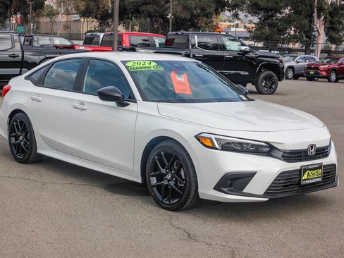 Used 2024 Honda Civic Sport image 3