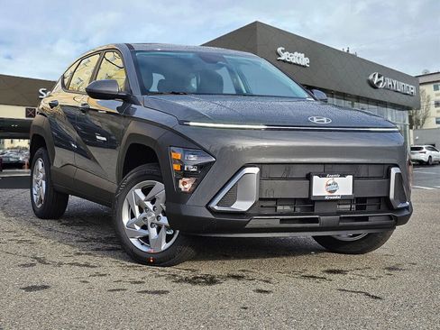 New 2026 Hyundai Kona SE image 1
