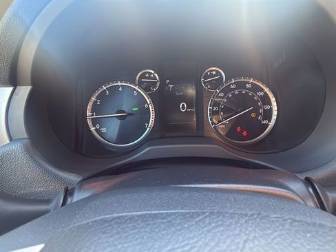 Used 2020 Lexus GX 460 image 13