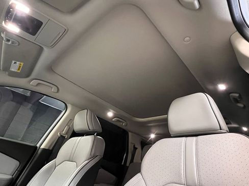 Used 2025 Honda Pilot Elite image 9