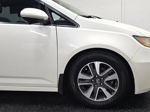 Used 2016 Honda Odyssey Touring image 16