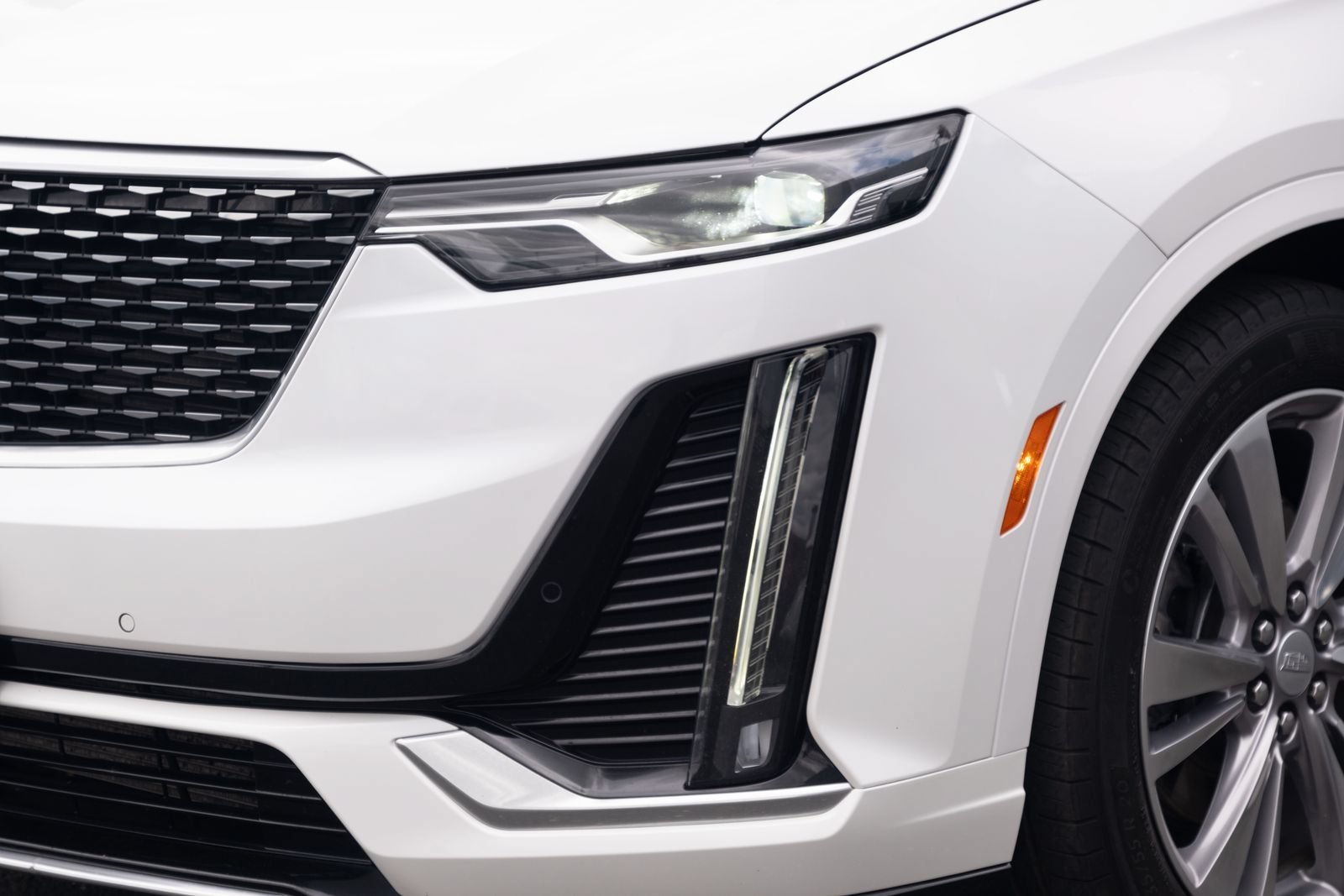 Used 2024 Cadillac XT6 Premium Luxury AWD/4WD image 23