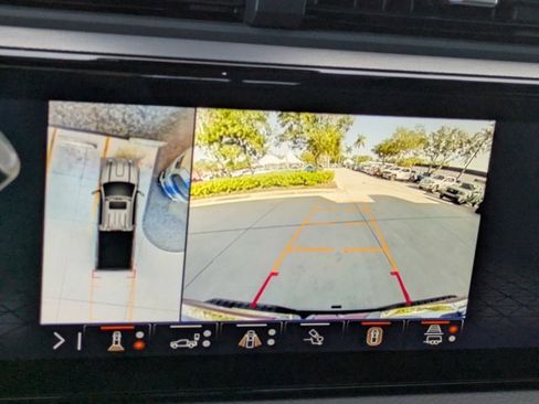 Used 2025 GMC Sierra 2500 Denali w/ Technology Package image 27