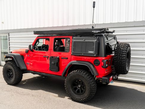 Used 2024 Jeep Wrangler Unlimited AWD/4WD image 46