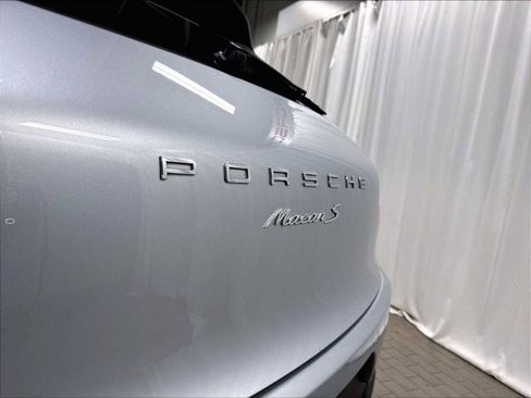 Used 2017 Porsche Macan S AWD/4WD image 33