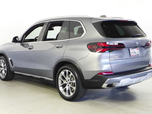 Used 2024 BMW X5 xDrive40i w/ Parking Assistance Package AWD/4WD image 9