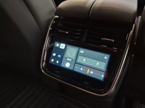 Used 2023 Rivian R1T Adventure image 33