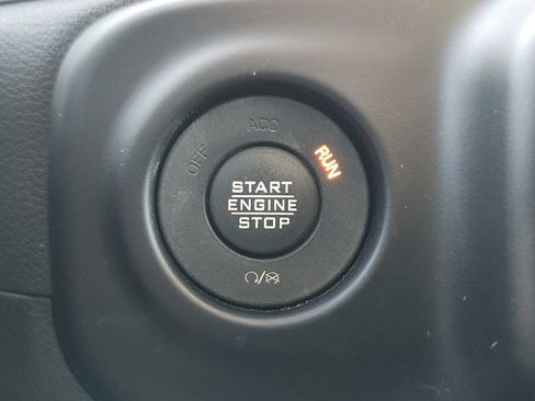 Used 2022 Jeep Gladiator Rubicon w/ LED Lighting Group AWD/4WD image 20