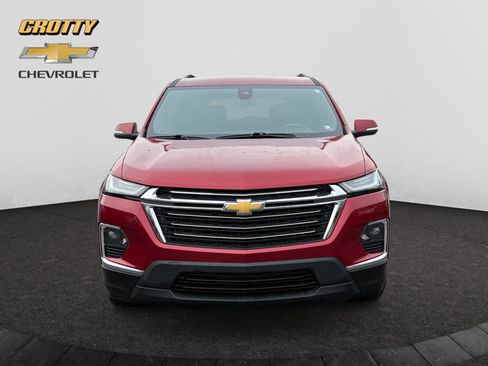 Used 2023 Chevrolet Traverse LT image 8
