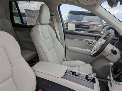 New 2026 Volvo XC90 T8 Ultra w/ Protection Package Premier image 14