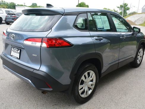 Used 2022 Toyota Corolla Cross L AWD/4WD image 5