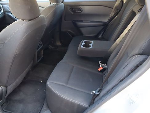 Used 2024 Nissan Rogue S AWD/4WD image 5