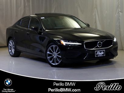 Used 2019 Volvo S60 T6 Momentum w/ Multimedia Package