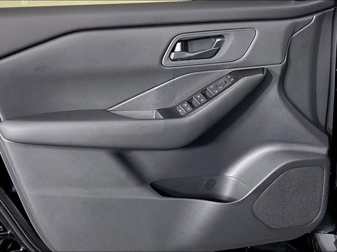 New 2026 Nissan Rogue S image 28