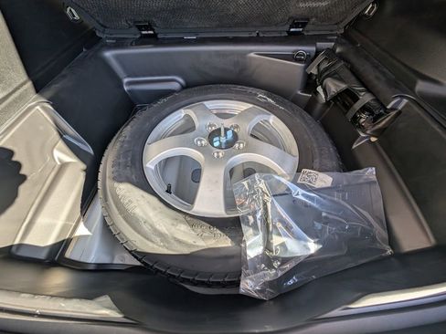 New 2025 Jeep Grand Cherokee Limited w/ Black Appearance Package image 40