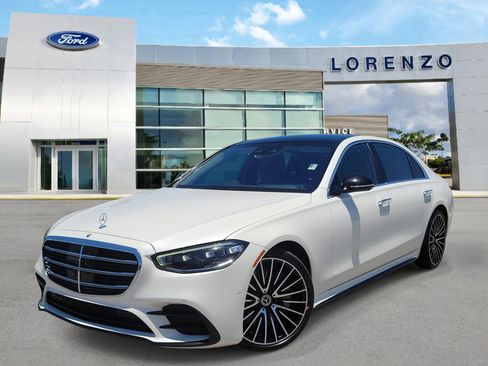 Used 2022 Mercedes-Benz S 580 4MATIC Sedan image 1