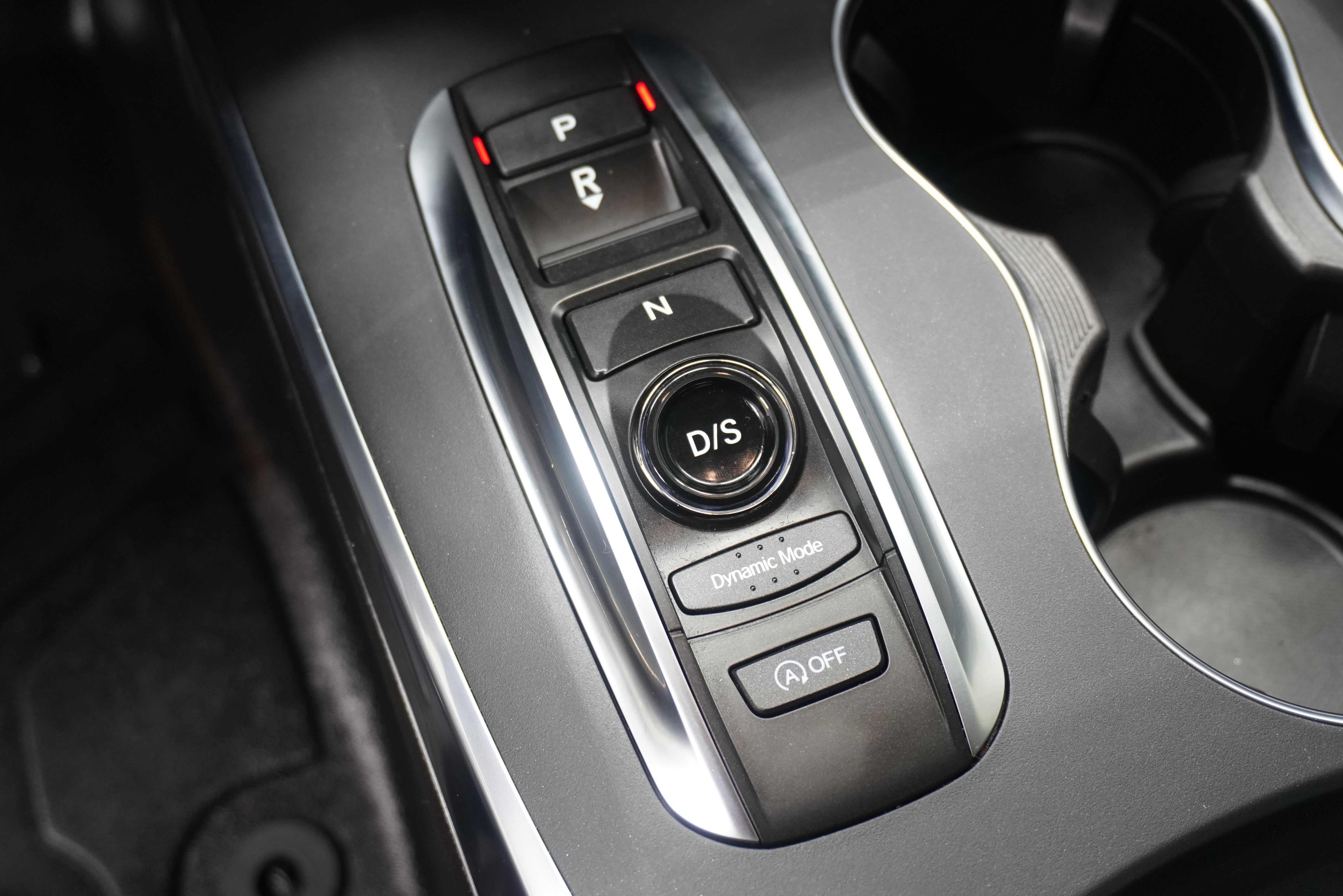 Used 2020 Acura MDX FWD image 23