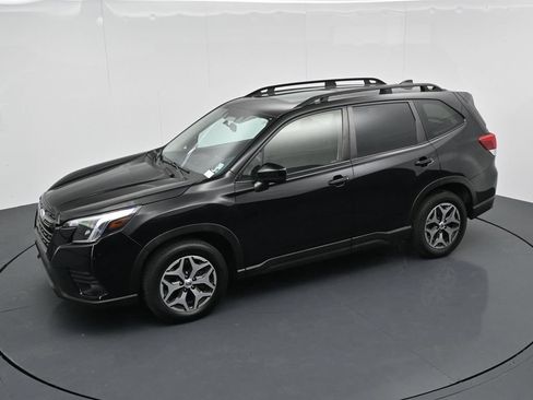Used 2024 Subaru Forester Premium AWD/4WD image 18