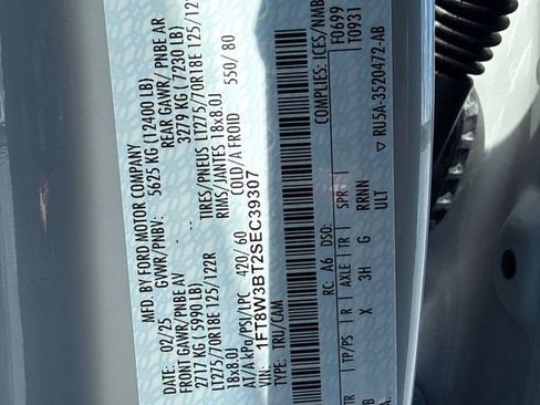 Used 2025 Ford F350 Lariat w/ Camper Package image 28