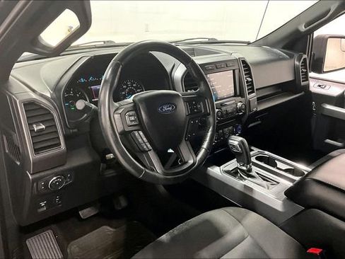 Used 2018 Ford F150 XLT w/ Equipment Group 302A Luxury AWD/4WD image 18
