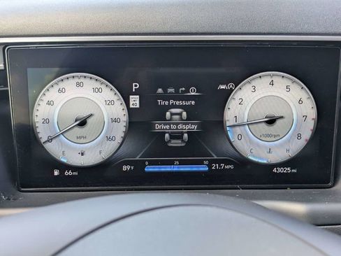 Used 2023 Hyundai Tucson Limited FWD image 25