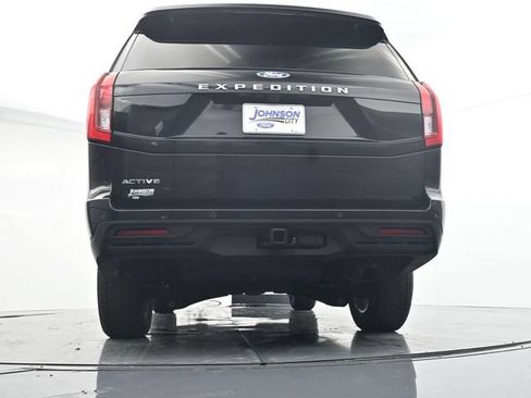 Certified 2025 Ford Expedition Active AWD/4WD image 33