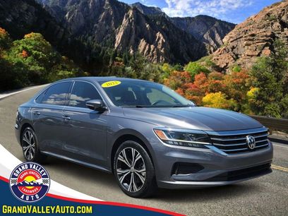 Used 2022 Volkswagen Passat 2.0T SE