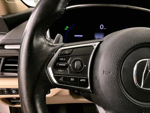 Used 2023 Acura MDX SH-AWD image 17