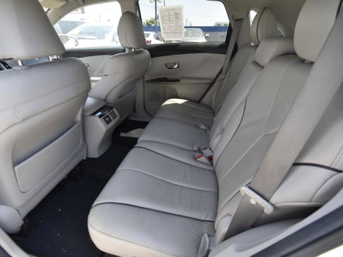 Used 2014 Toyota Venza XLE FWD image 10