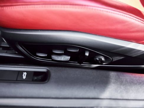 Used 2021 Porsche 911 Turbo S image 33